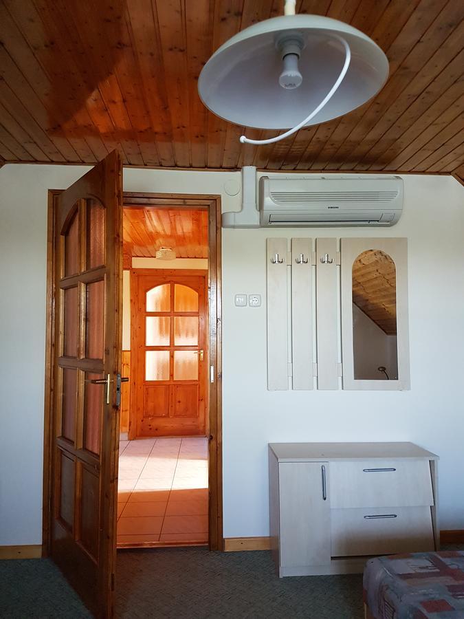 Hotel To Uti Vendeghaz Mezotur Exteriér fotografie