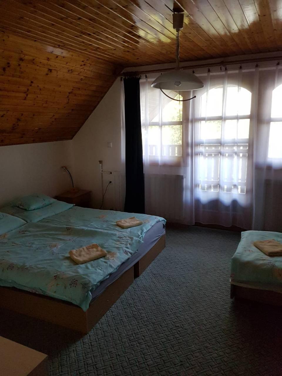Hotel To Uti Vendeghaz Mezotur Exteriér fotografie