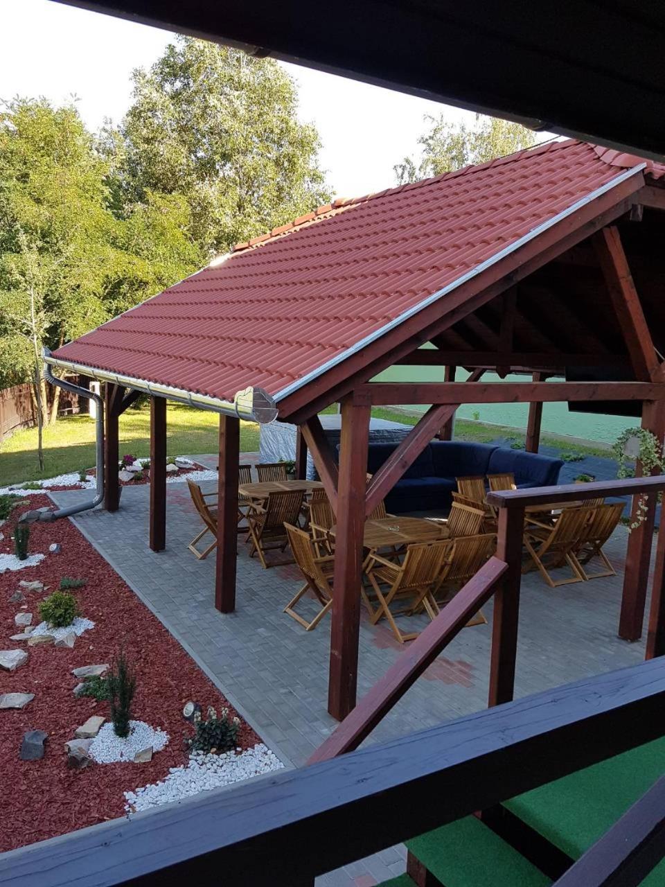 Hotel To Uti Vendeghaz Mezotur Exteriér fotografie